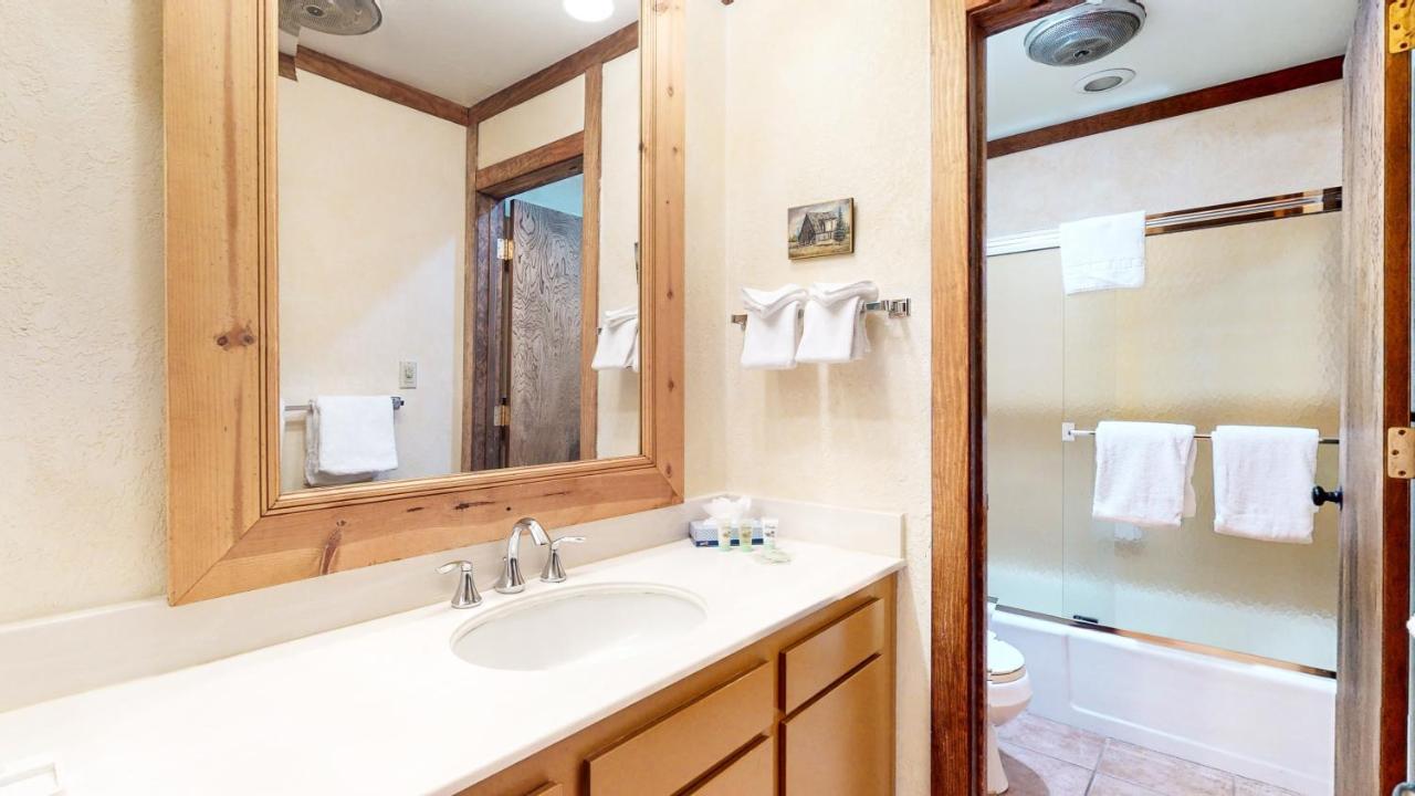 Apartment Mammoth West #143