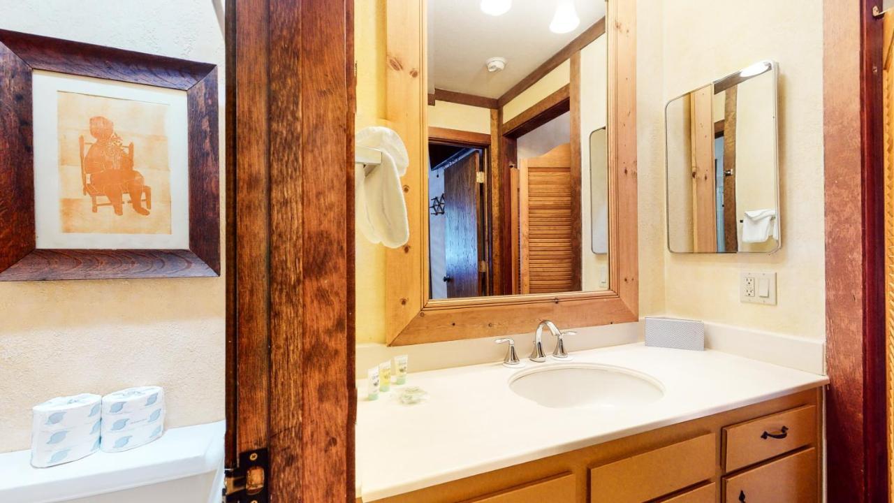 Apartment Mammoth West #143